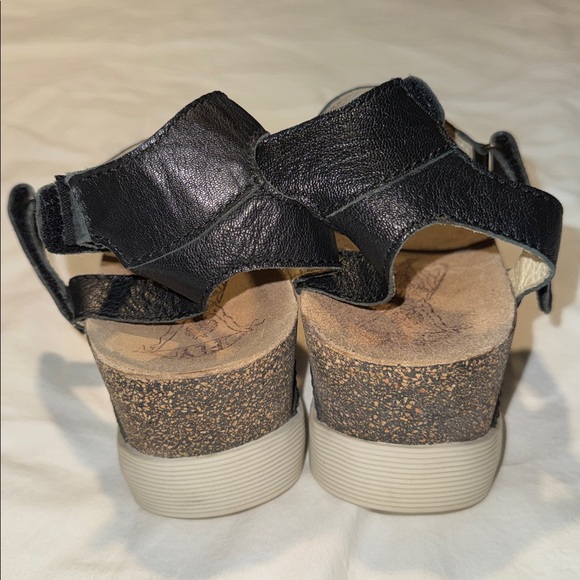 Fly London Strappy Open Toe Wedge Sandals Size 39 EUC - Picture 4 of 15